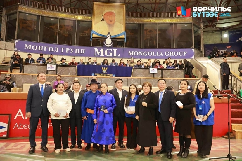 Баянзүрх дүүргийн Ардчилсан нам орон даяар өрнүүлж буй "Монголоо өөрчилье, бүтээе" үндэсний хөдөлгөөнийг өнөөдөр нээлээ